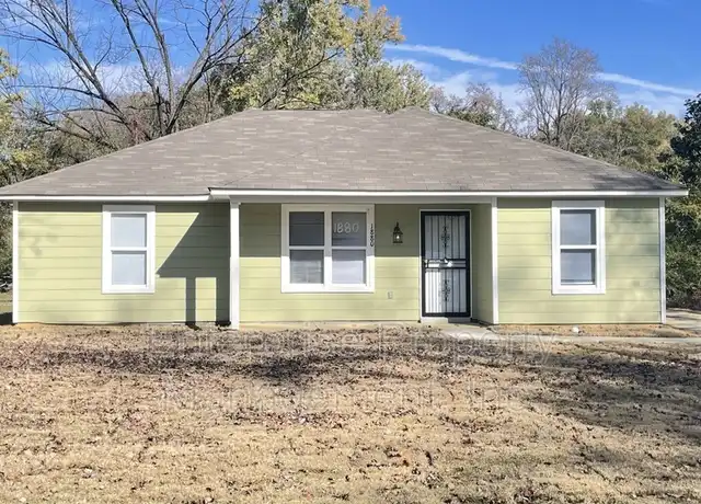 Property at 1880 Pinedale Ave, Memphis, TN, 38127, 4 beds, 2 baths, [object Object]