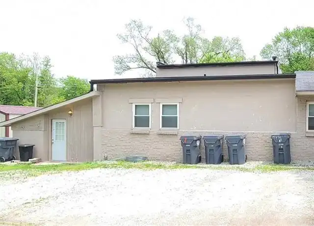 Property at 712 Ranike Dr Unit 3, Anderson, IN, 46012, 1 bed, 1 bath, [object Object]