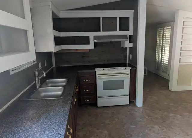 Property at 57 Coleman Cir, Hampstead, NC, 28443, 2 beds, 2 baths, [object Object]