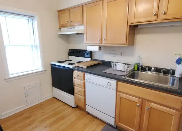 Property at 2311 N 91st St Unit 4, Wauwatosa, WI, 53226, 1 bed, 1 bath, [object Object]