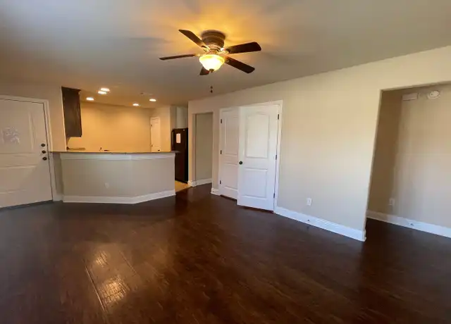 Property at 137 Sunburst Ct Unit 137, Weatherford, TX, 76087, 3 beds, 2 baths, [object Object]
