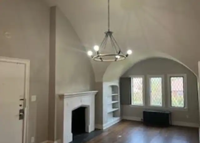 Property at 2900 Ludlow Rd #5, Cleveland, OH, 44120, 1 bed, 1 bath, [object Object]