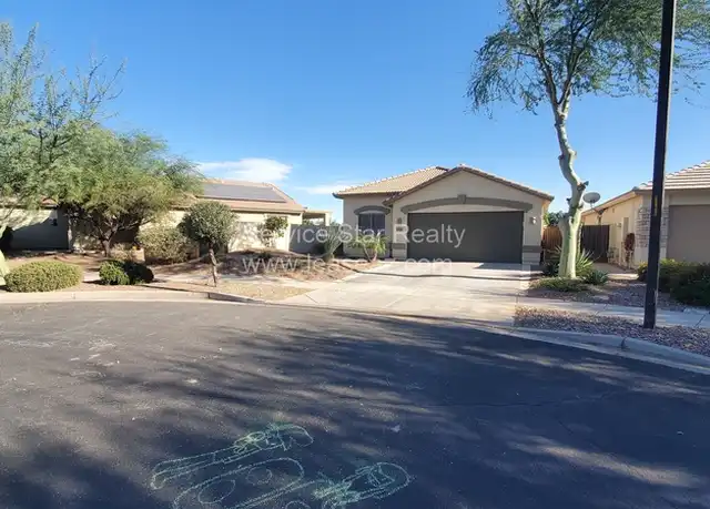 Property at 4052 S Shady Ct, Gilbert, AZ, 85297, 3 beds, 2 baths, [object Object]