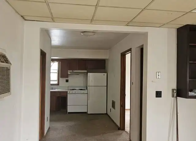 Property at 402 Chicago Ave Unit 402 1/2, Savanna, IL, 61074, 1 bed, 1 bath, [object Object]