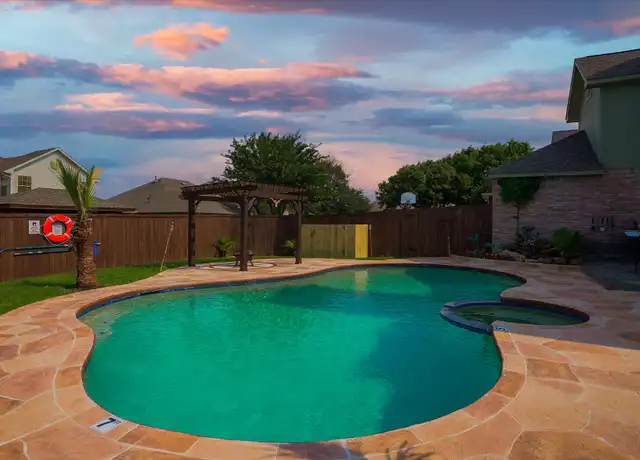 Property at 7402 Brookhaven Dr, Rowlett, TX, 75089, 5 beds, 2.5 baths, [object Object]