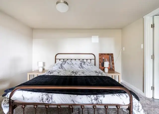 Property at 557 Bronson Pl NE, Renton, WA, 98056, 1 bed, 1 bath, [object Object]
