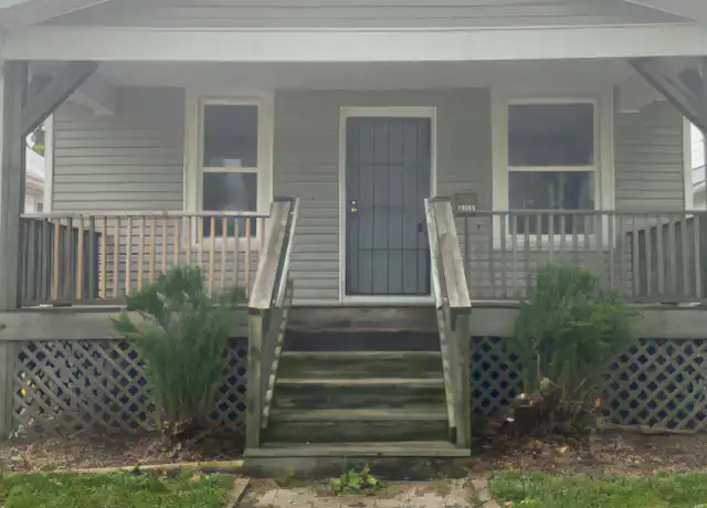 Property at 811 E Republic St, Peoria, IL, 61603, 3 beds, 1 bath, [object Object]