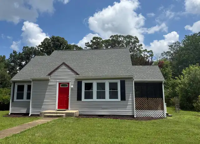 Property at 6 Randolph Rd, Fredericksburg, VA, 22405, 4 beds, 2 baths, [object Object]