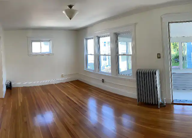 Property at 17 Laurel Ter Unit 2, Somerville, MA, 02143, 2 beds, 1 bath, [object Object]