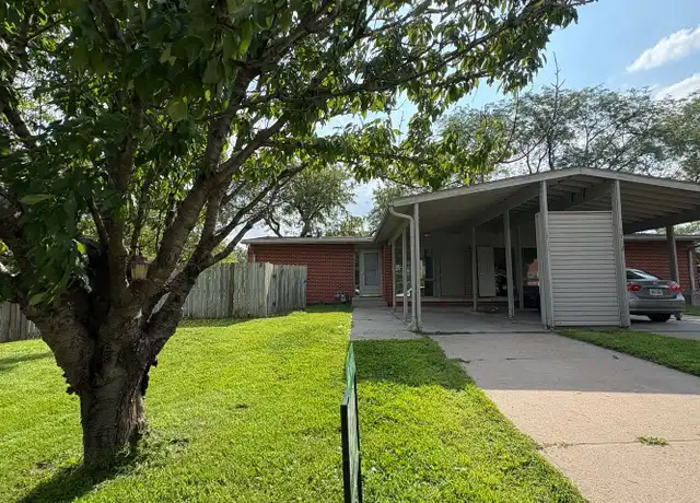 Property at 3718 NW 51st St Unit 3718, Lincoln, NE, 68524, 4 beds, 2 baths, [object Object]