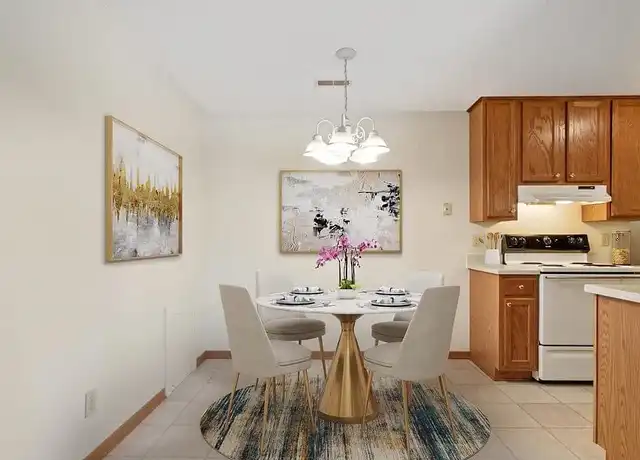 Property at Pheasant Run Apartments - 470 Quail Ct SW, Cedar Rapids, IA, 52404, 1 bed, 1 bath, [object Object]