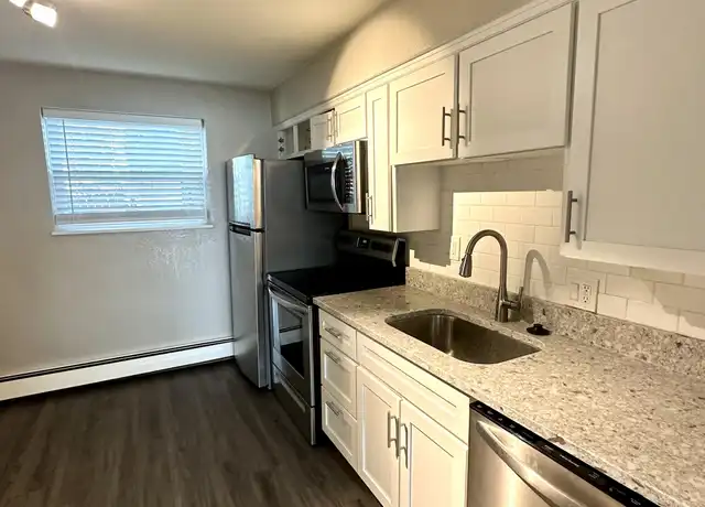 Property at 2610 W 42nd Ave Unit 5, Kansas City, KS, 66103, 2 beds, 1 bath, [object Object]