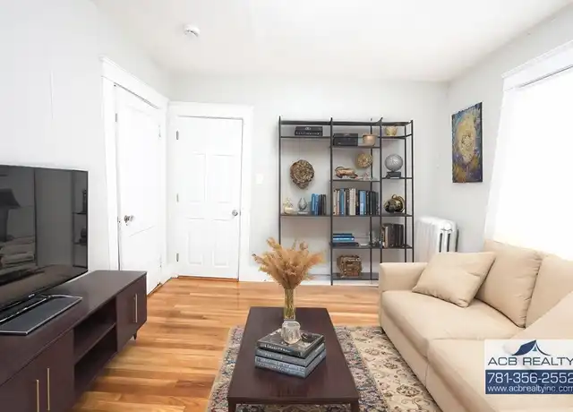 Property at 10 Mattakeeset St Unit 2, Boston, MA, 02136, 3 beds, 1 bath, [object Object]