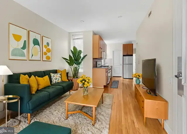 Property at 4215 Ridge Ave Unit 2, Philadelphia, PA, 19129, 2 beds, 1 bath, [object Object]