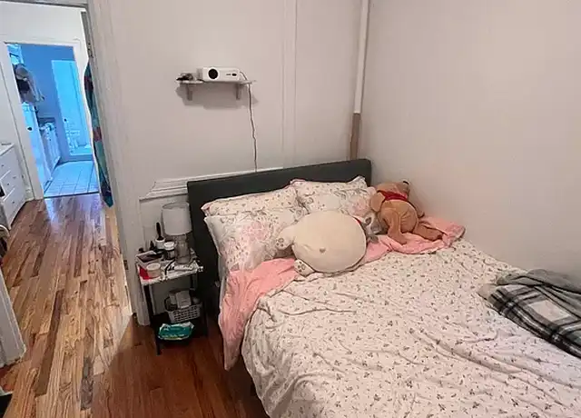 Property at 513 E 81st St, New York, NY, 10028, 1 bed, 1 bath, [object Object]