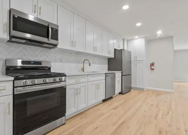 Property at 45 Jewett Ave Unit 1, Jersey City, NJ, 07304, 3 beds, 2 baths, [object Object]