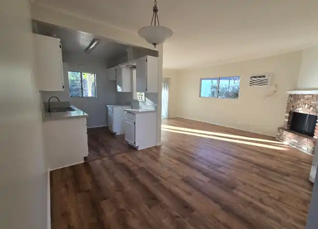 Property at 13529 Leadwell St Unit 4, Van Nuys, CA, 91405, 2 beds, 1 bath, [object Object]