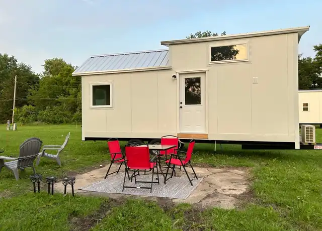 Property at 301 S Prairie St, Sherburn, MN, 56171, 1 bed, 1 bath, [object Object]