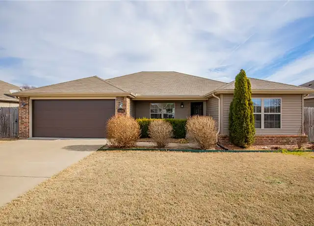 Property at 5403 SW Carlisle St, Bentonville, AR, 72713, 4 beds, 2 baths, [object Object]
