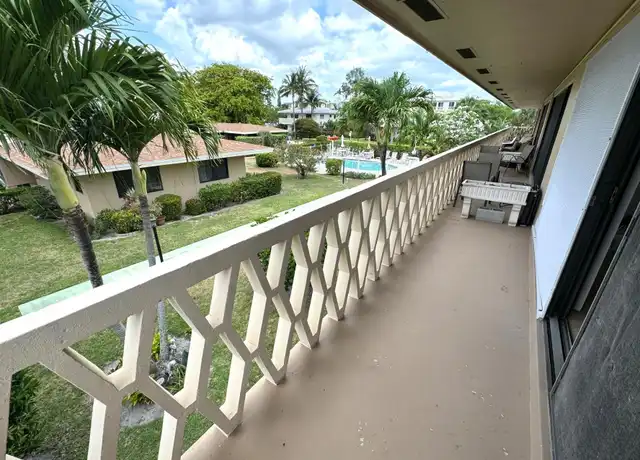 Property at 3208 SE 11th St #204, Pompano Beach, FL, 33062, 1 bed, 1 bath, [object Object]