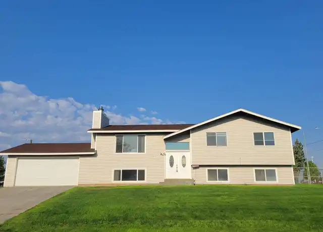 Property at 1603 Eagle St, West Richland, WA, 99353, 4 beds, 2.5 baths, [object Object]