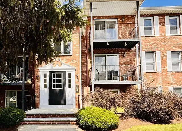 Property at 364 Neponset St Unit K, Canton, MA, 02021, 2 beds, 1 bath, [object Object]