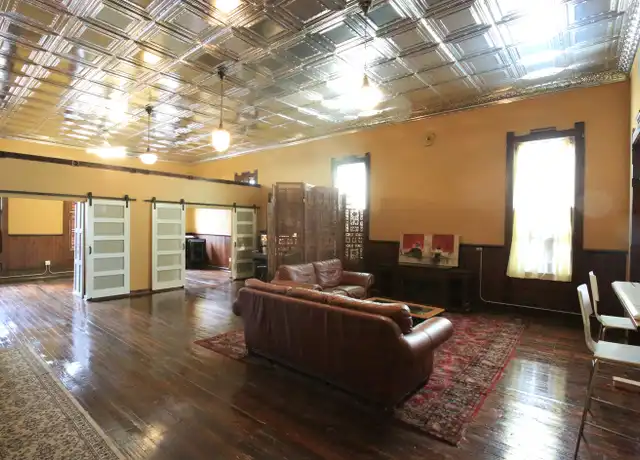 Property at 123 N Sale St Unit Upper Suite, Ellettsville, IN, 47429, 2 beds, 1 bath, [object Object]