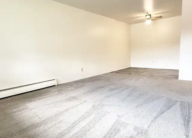 Property at 2050 Allen Blvd Unit 21, Middleton, WI, 53562, 2 beds, 1 bath, [object Object]