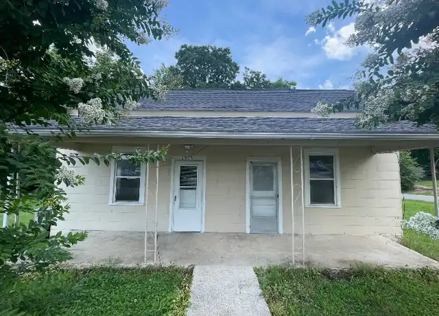 Property at 1515 Bailey St, Columbia, TN, 38401, 2 beds, 1 bath, [object Object]