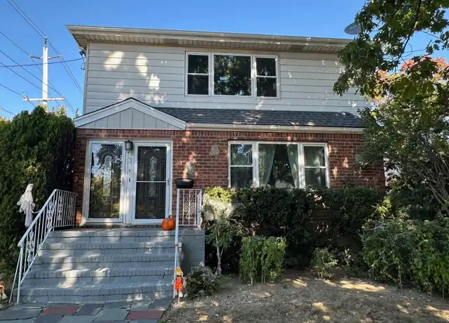 Property at 3 Page Rd, Valley Stream, NY, 11581, 2 beds, 1 bath, [object Object]
