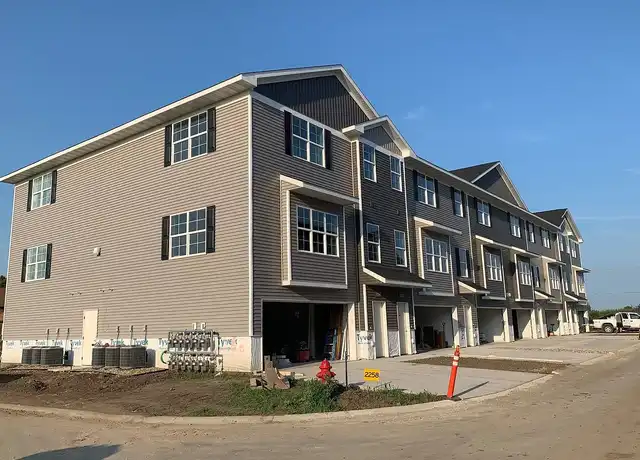 Property at Sunny Ridge Townhomes - 2258 Bison St, Marion, IA, 52302, 2 beds, 2.5 baths, [object Object]