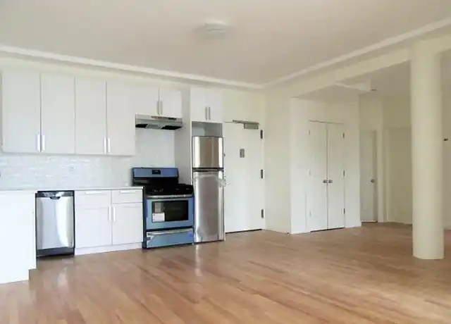 Property at 102 Fulton St Unit 9A, New York, NY, 10038, 3 beds, 2 baths, [object Object]