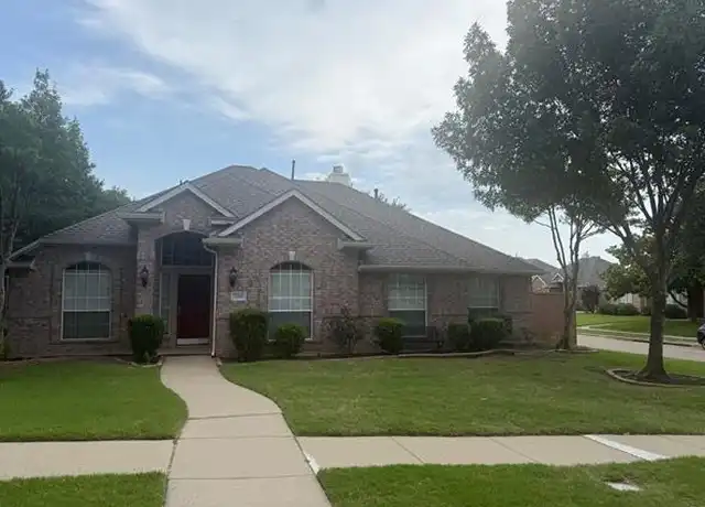 Property at 9200 Fairwood Ct, Plano, TX, 75025, 4 beds, 2 baths, [object Object]