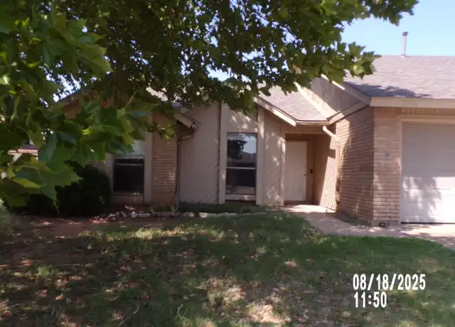 Property at 2616 NW Locksley Ln, Lawton, OK, 73505, 3 beds, 2 baths, [object Object]