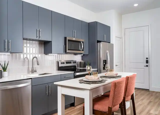 Property at 641 W Crosstimbers St Unit S1121, Houston, TX, 77018, 1 bed, 1 bath, [object Object]