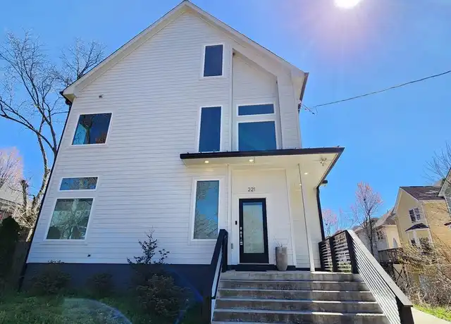 Property at 221 Bass St SE, Atlanta, GA, 30315, 5 beds, 3.5 baths, [object Object]