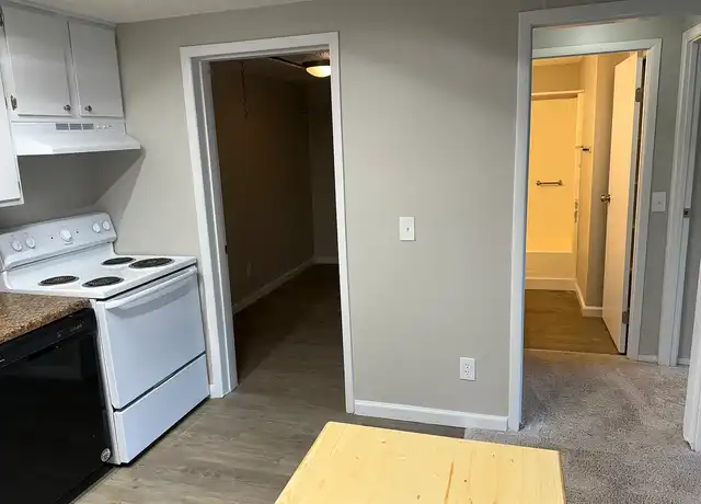 Property at Longwood Apartments - 710 Eureka Springs Dr, Lexington, KY, 40517, 0 beds, 1 bath, [object Object]