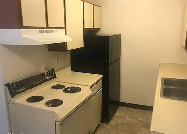 Property at Millbrook - 900 Pastiche Dr SE, Grand Rapids, MI, 49508, 1 bed, 1 bath, [object Object]