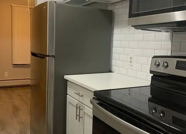 Property at 33247 Kingslane Ct Unit 10, Farmington, MI, 48336, 2 beds, 2 baths, [object Object]