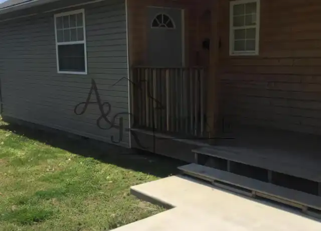 Property at 111 W Billings St, Pittsburg, KS, 66762, 2 beds, 1 bath, [object Object]