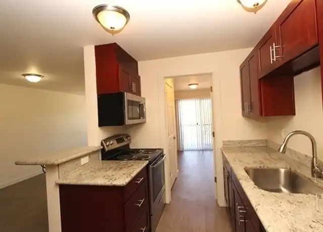 Property at 2501 Thorndyke Ave W Unit 204, Seattle, WA, 98199, 2 beds, 1 bath, [object Object]