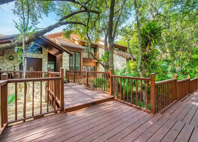 Property at 8120 SW 182nd St, Palmetto Bay, FL, 33157, 4 beds, 2.5 baths, [object Object]