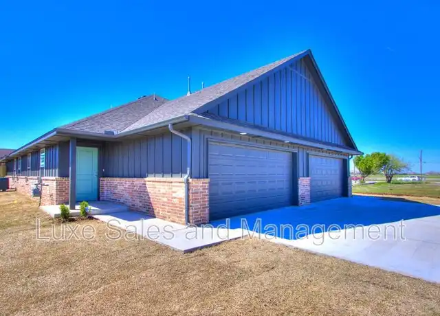 Property at 1525 Pavy Pkwy, El Reno, OK, 73036, 3 beds, 2 baths, [object Object]