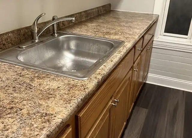 Property at 53 Mendon St Unit 2, Worcester, MA, 01604, 3 beds, 1 bath, [object Object]