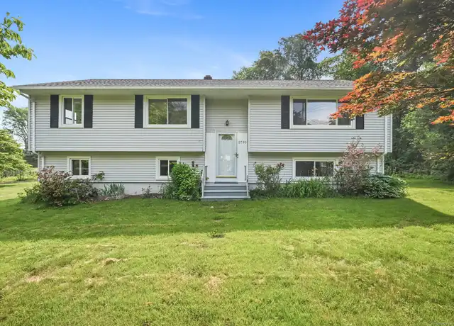 Property at 2790 Reservoir Ave, Trumbull, CT, 06611, 4 beds, 2 baths, [object Object]