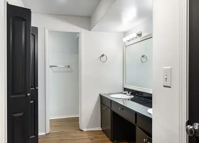 Property at Windsong Apartments - 114 W 103rd St, Kansas City, MO, 64131, 0-2 beds, 1-2 bath, [object Object]