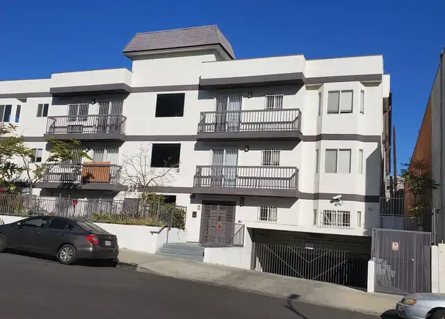 Property at 982 S New Hampshire Ave Unit 101, Los Angeles, CA, 90006, 3 beds, 2 baths, [object Object]