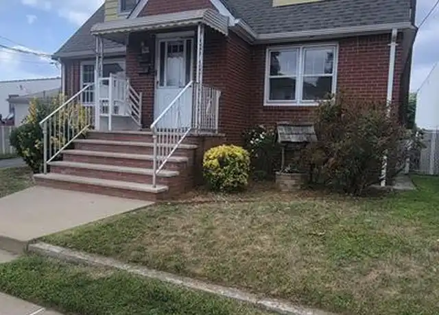 Property at 389 President St Unit 1, Saddle Brook, NJ, 07663, 5 beds, 2 baths, [object Object]