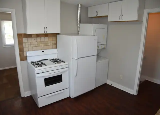 Property at 1694 S Washington Ave Unit B, Columbus, OH, 43207, 1 bed, 1 bath, [object Object]