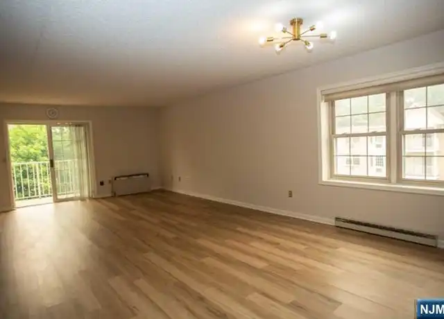 Property at 446 Passaic St Unit 5D, Hackensack, NJ, 07601, 2 beds, 2 baths, [object Object]